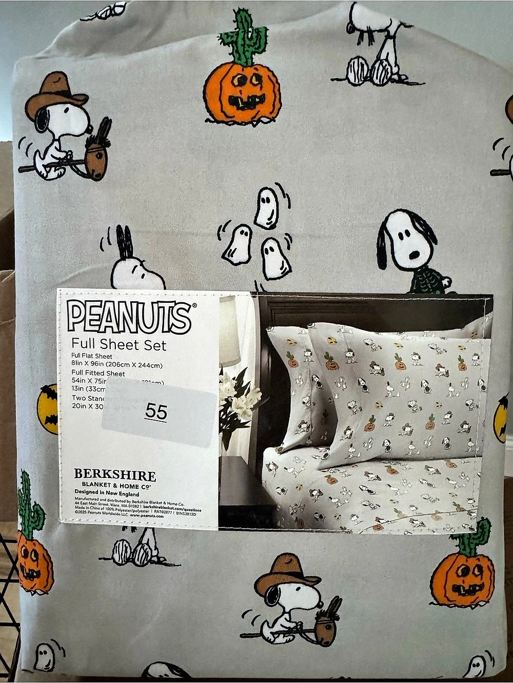 Berkshire Blanket & Home Co. Peanuts Snoopy Halloween Full Sheet Set.